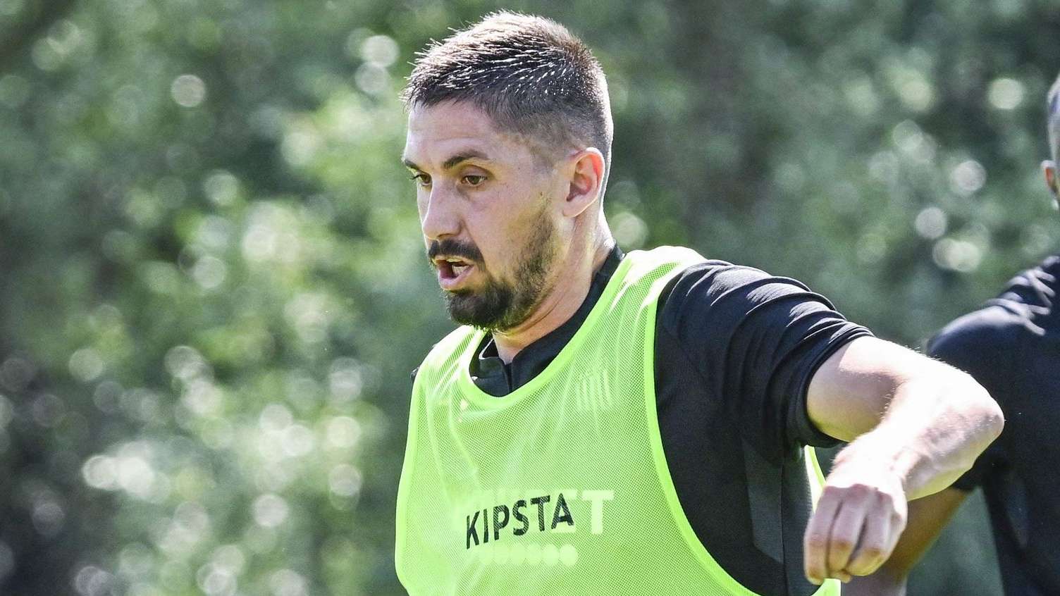 允许他们代 允许他们代